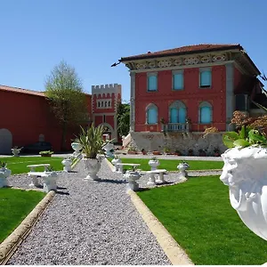 Garuti Village Aparthotel